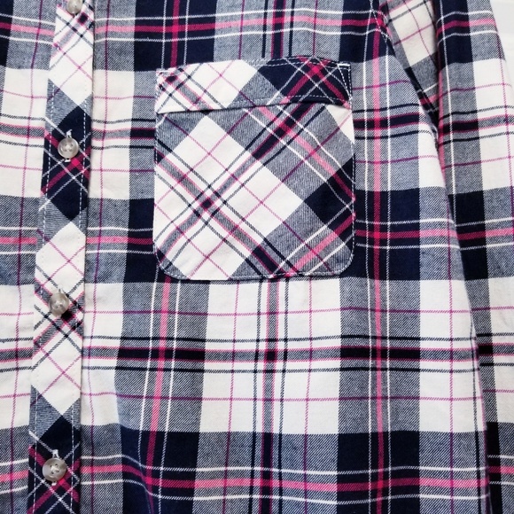 Eddie Bauer Classic Fit Button Down Flannel Shirt - Picture 4 of 7